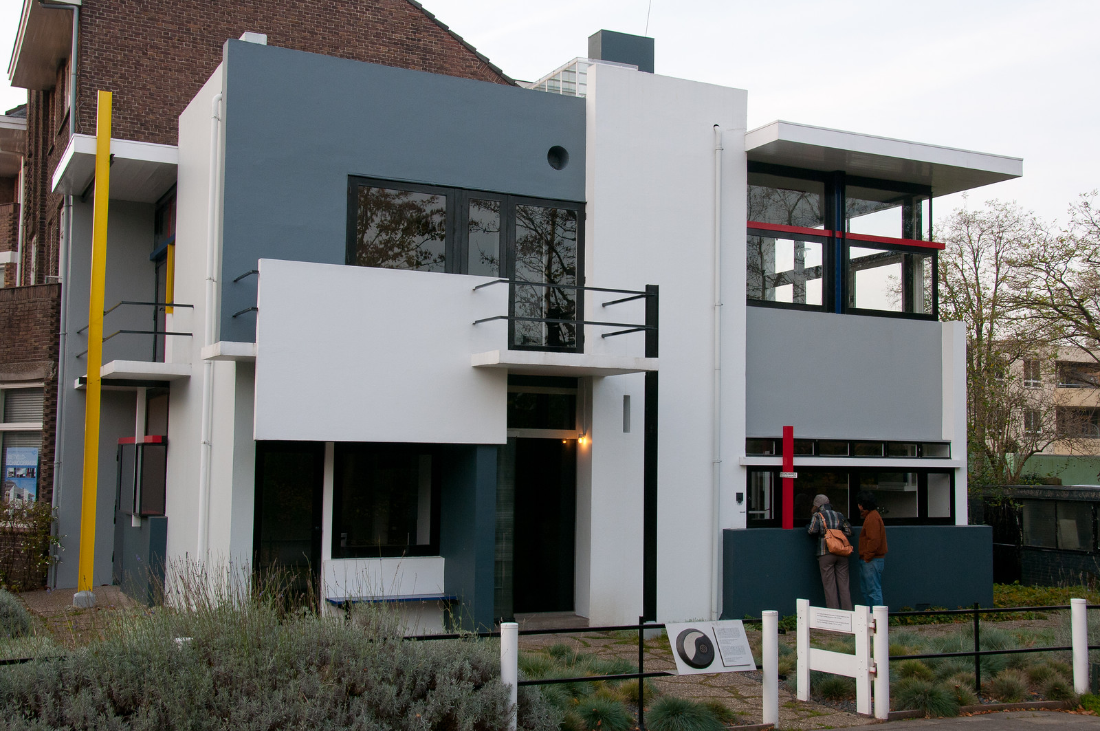 荷兰施罗德住宅（Rietveld Schröder House）- 里特维尔德（Gerrit Rietveld） - 建筑设计案例 - 树状模式
